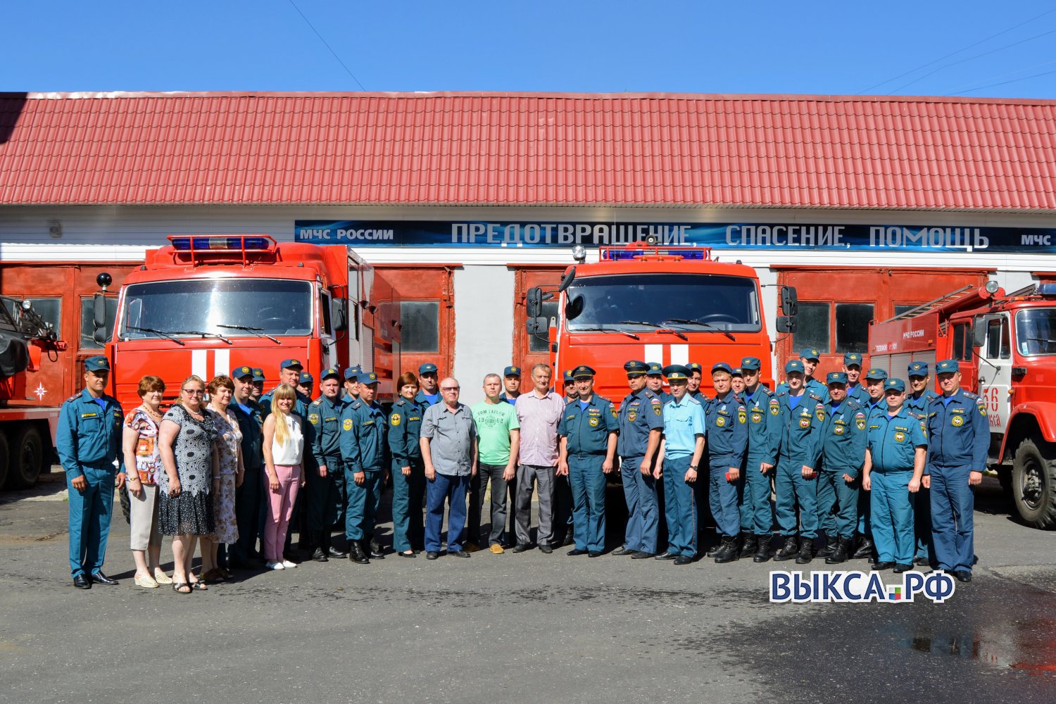 Пожарные почтили память коллег